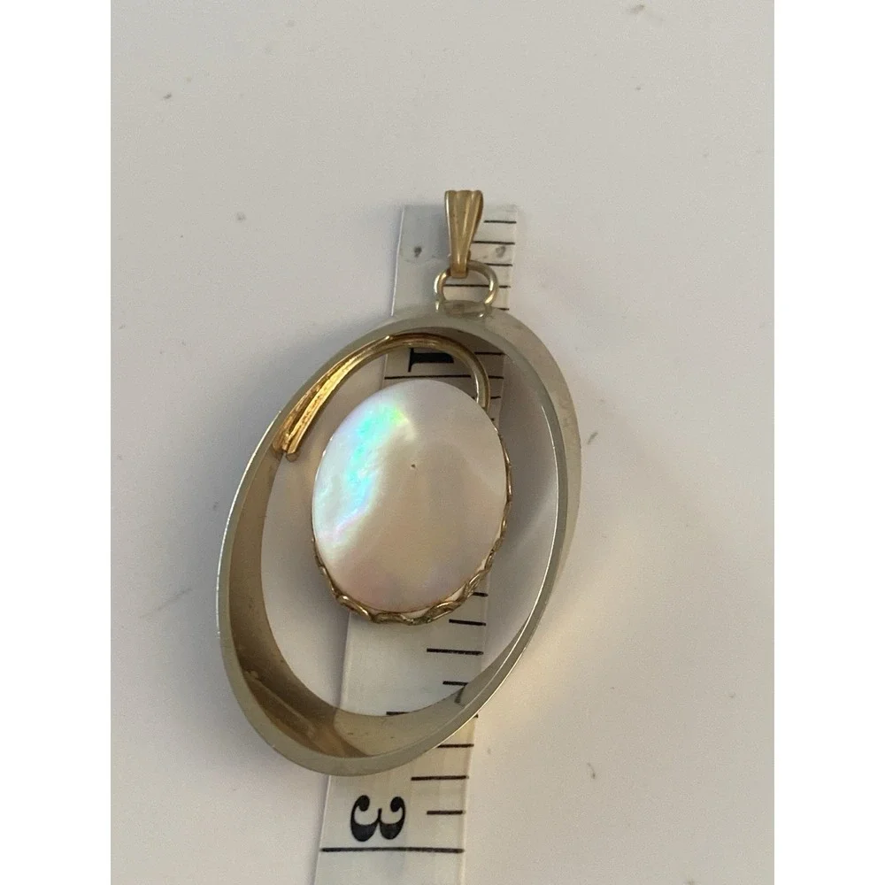 VTG Mid-Century Modern Floating Mother of Pearl Oval Pendant Gold Tone
